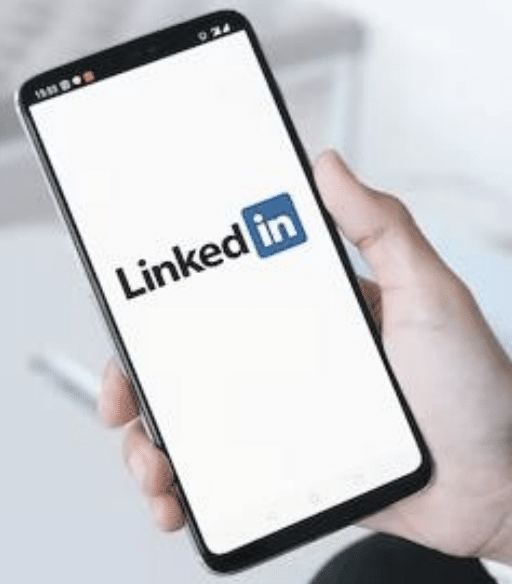 linkedin for accountants : an image of linkedin mobile